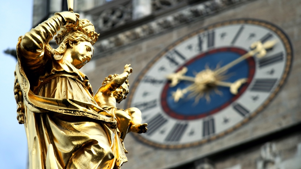 City Gold - Gilt Signs Around The City